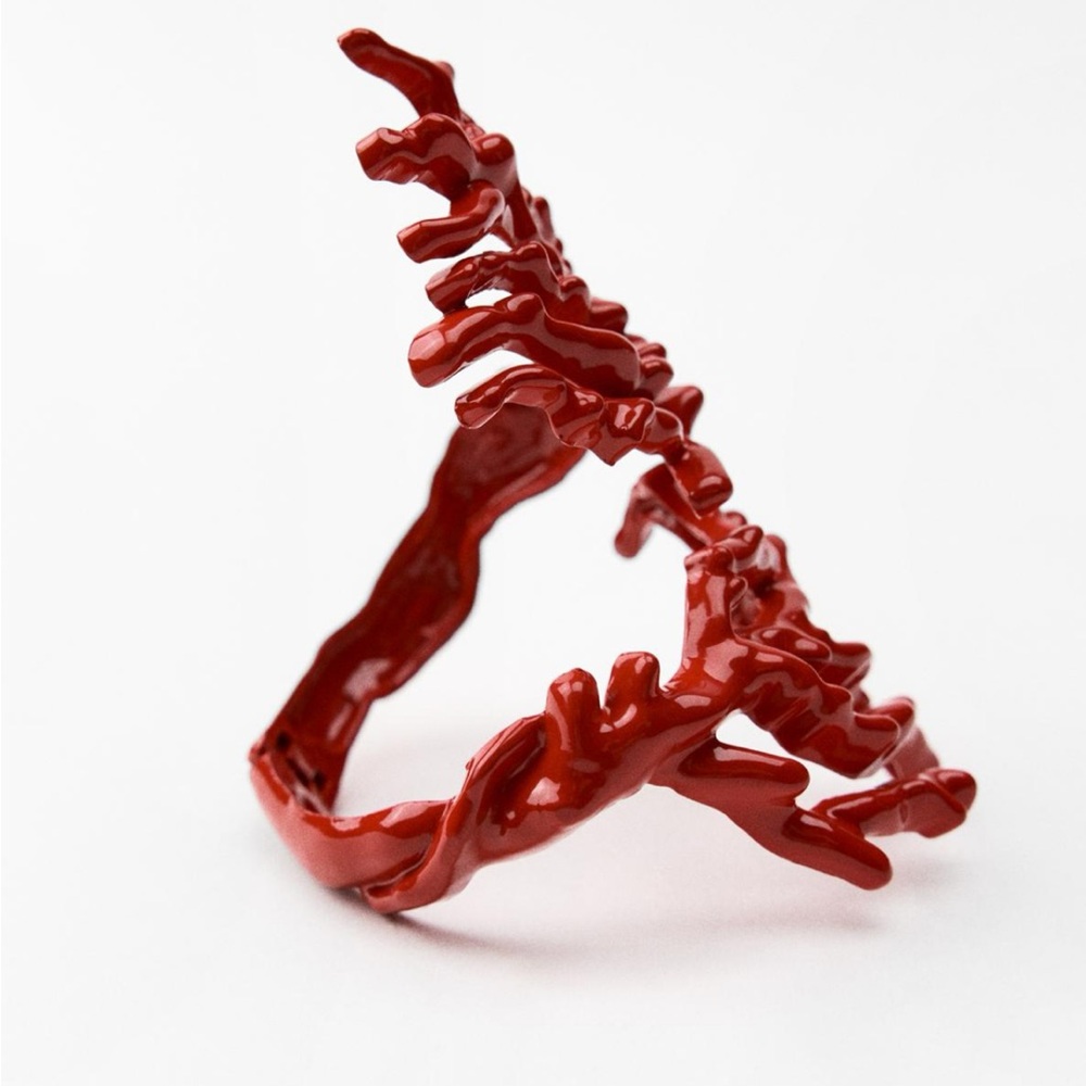 New Zara Red Coral-Inspired Bracelet - Picture 5 of 6